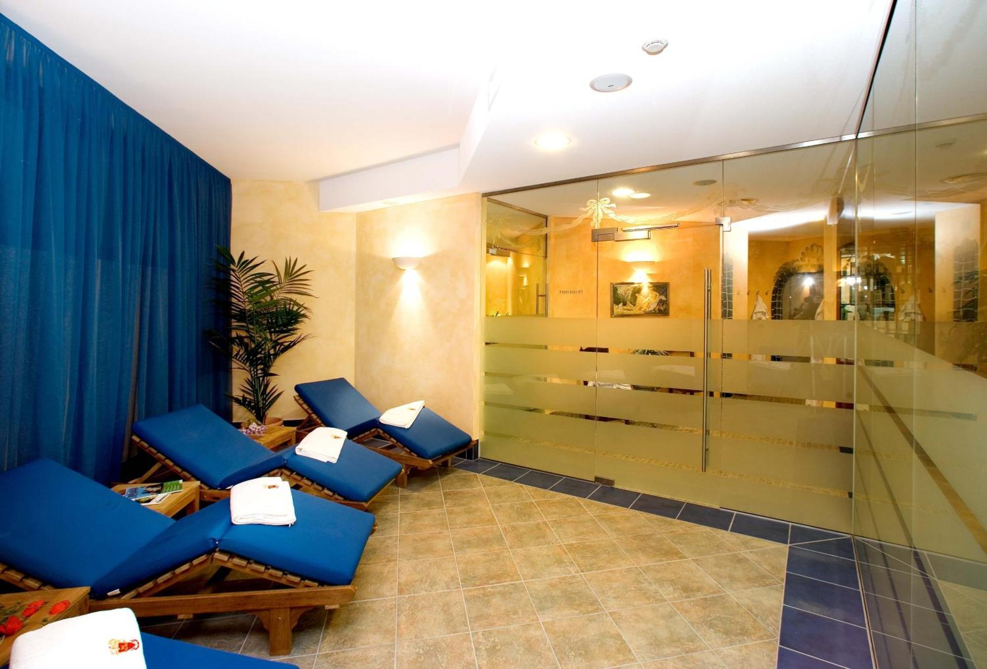 Hotel & Wellness Fra I Pini Lignano Sabbiadoro Exterior photo