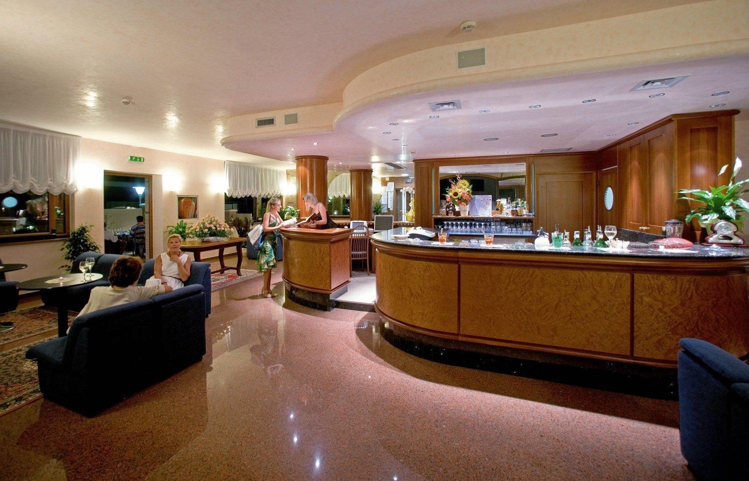 Hotel & Wellness Fra I Pini Lignano Sabbiadoro Exterior photo